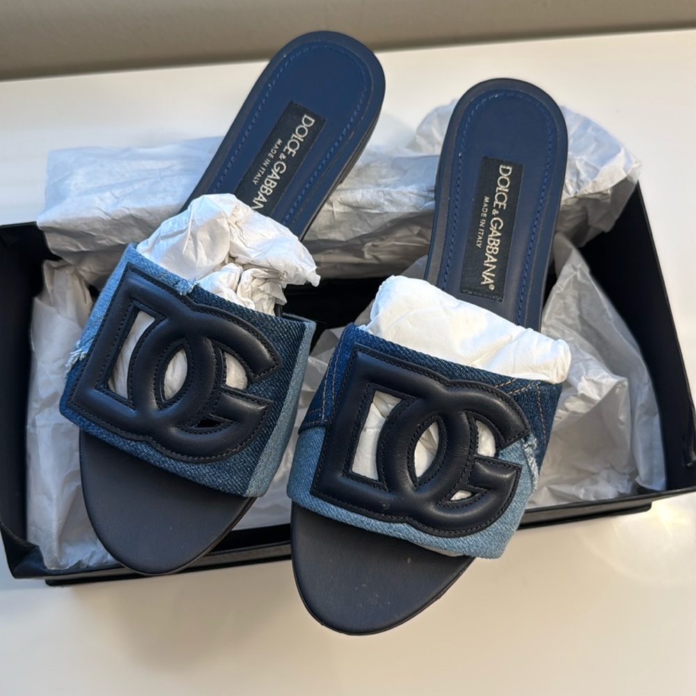 Dolce & Gabbana patchwork denim slides 
Authentic